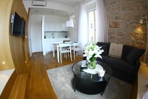 Deluxe Studio with Sea View image 1