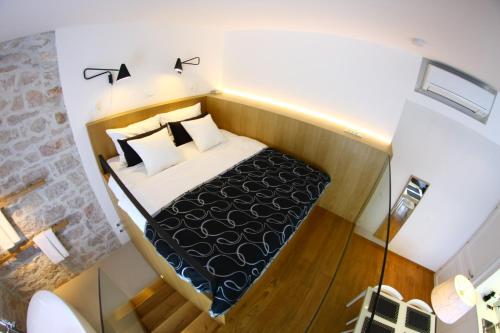 Deluxe Studio with Sea View image 9