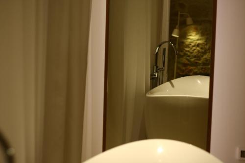 Deluxe Studio with Sea View image 3