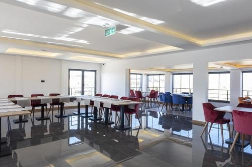 Restorāns, ES TERMAL OTEL&SPA in Yoncalı