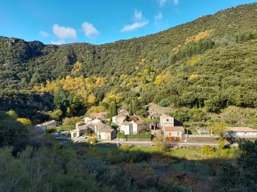 สภาพแวดล้อมโดยรอบ, La Fontchaude (Cabrespine) in กาเบรอสปีเนอ