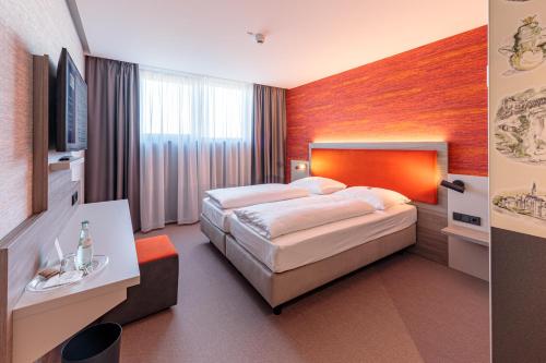 2 twin beds