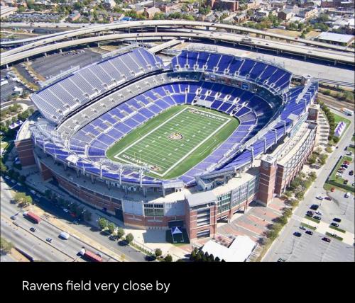 Lux Penthouse Skyline, Views Gym , Free Parking & Wifi Lux Penthouse Skyline, Views Gym , Free Parking & Wifi