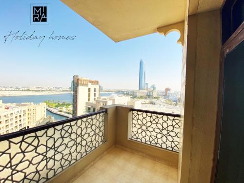 Spacious one bedroom in Al Jadaf - 5 min to metro, Dubai (photo 2)