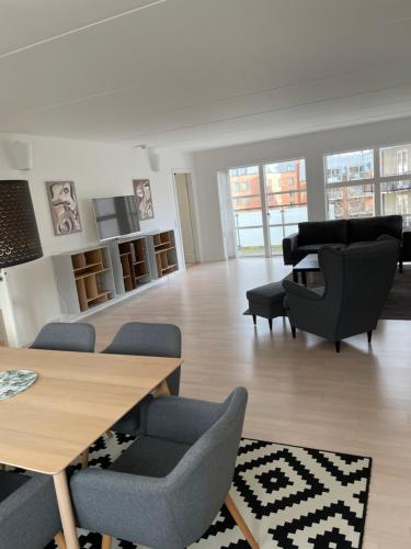 CITY LUX APARTMENT, 2 FULL BATHROOMs, Copenaghen (foto 10)
