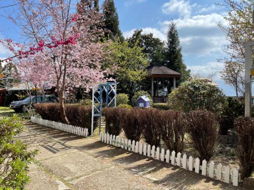 Garden, 桃山渡假農場 near Mingchih Forest Recreation Area