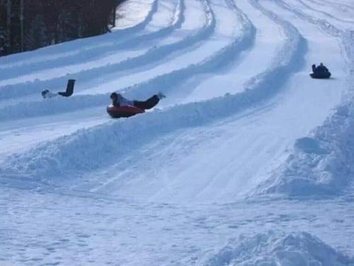 Enjoy the Long Range View, Ski in n out Top of the Mountain condo in Snowshoe, USA