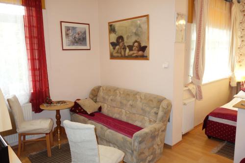 Apartment image 10