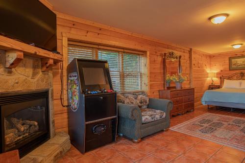 NEW! Smokies Escape in Pigeon Forge!