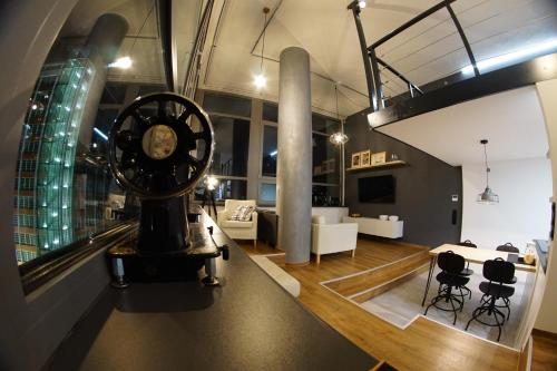 View Skyscraper Bata - loft XL View Skyscraper Bata - loft XL