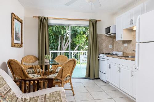 2 bedrooms, 3 beds