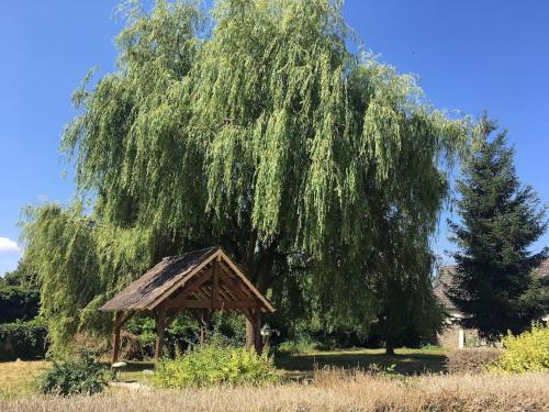 Charmant T2 au 1er dans résidence avec parc arboré - Location saisonnière - Saint-Pierre-le-Moûtier