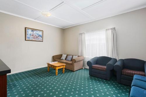Strath Taieri Hotel - 3