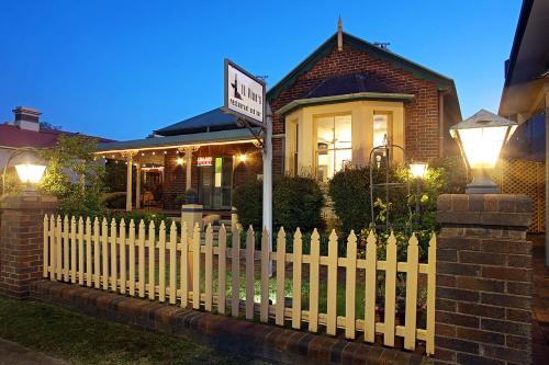 Country Comfort Armidale Hotel