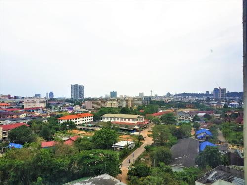 Large, stylish 2 bed apartment with pool table in Pattaya