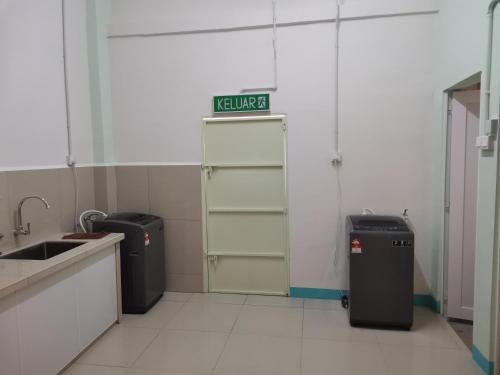 Color Mixed Home Hostel