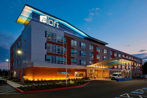 Aloft, Guest room, 1 King or Queen, Trundle bed