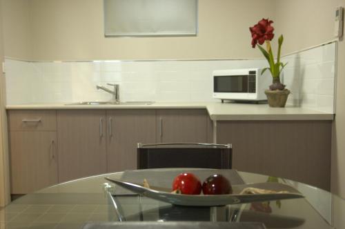 厨房, 金链塔汽车旅馆 (Golden Chain Tower Motor Inn) in 甘比尔山