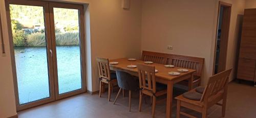 บริการและสิ่งอำนวยความสะดวก, Ferienwohnung flussendlich in ไบลงรีส