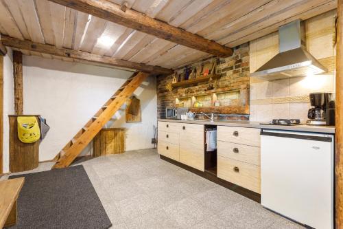 مطبخ, Lapite in Parnumaa