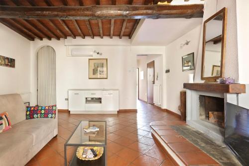 Parione Apartment - image 14