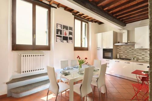 Parione Apartment - image 4