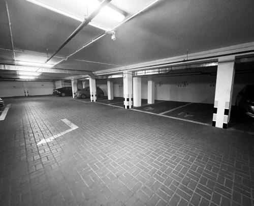 Platinum Palace Apartments - image 14