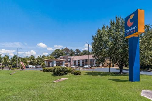 Comfort Suites - image 13