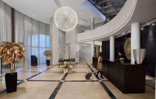 Ramada Hotel & Suites by Wyndham Netanya