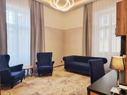 Sky Hotel Krakow - image 6