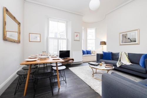 JOIVY Sophisticated Apt near Edinburgh Castle, Edinburgh (Foto 2)