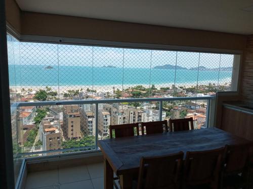 Apto Vista para o Mar Enseada - Guaruja 18o andar Cond Clube
