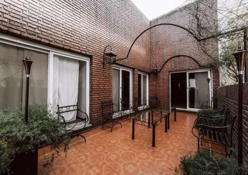 Buitenkant, Hotel Carlos V in Tucuman