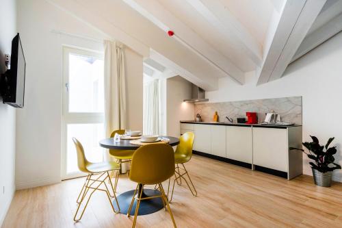 JOIVY Premium Apartments - Trieste Mazzini - Colle di San Giusto