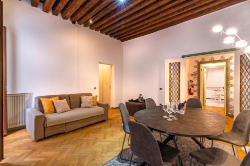 Two-Bedroom Apartment with 3 Bathrooms image 10