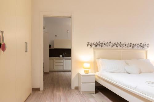 Cosy Home - Porta Romana M3, Milan