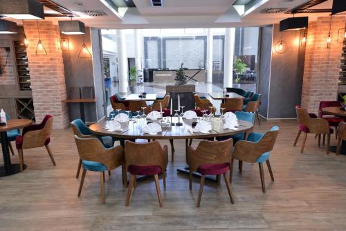 餐厅, Spa Resort & Hotel Vrnjačke Terme (Spa Resort & Hotel Vrnjacke Terme) in 弗尔尼亚奇卡矿泉镇