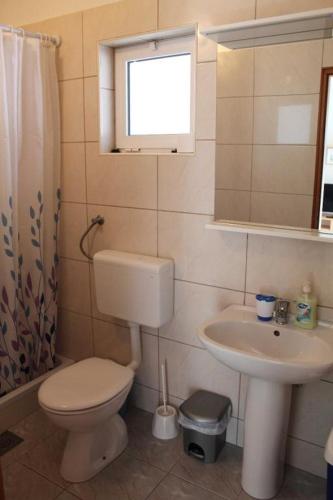 Apartment in Tribunj with sea view, balcony, air conditioning, W-LAN 5034-2, Tribunj (foto 8)