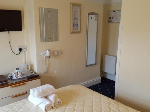 1 twin bed