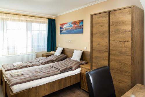 Öreghegyi Bika Panzio - Accommodation - Székesfehérvár