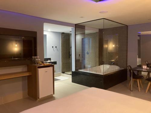 Drops Express Motel in บาร์เรโตส
