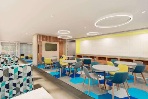 Microtel Inn & Suites by Wyndham Winchester in Winchester, USA