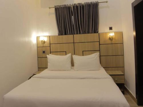 Optwood Hotels