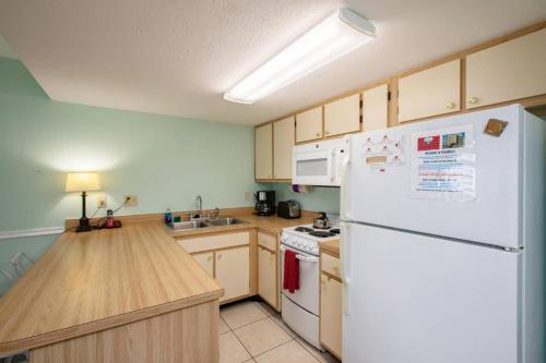 Sunglow Resort Condo Unit #805 - image 13