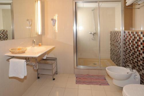 Apartamentos San Francisco - image 3