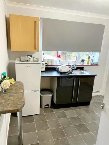 Picture of Two Bedroom Apartment, 10 Mins From Bexhill Seafront, Social Club On Site