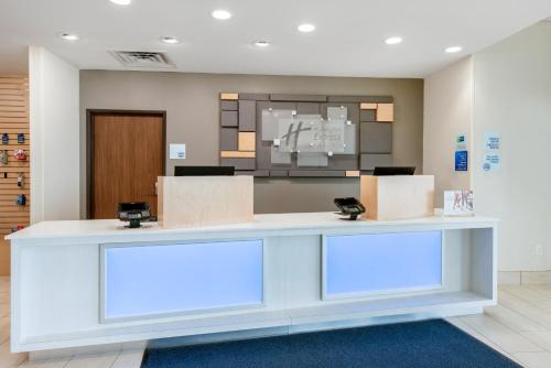 Holiday Inn Express & Suites Alachua - Gainesville Area, an IHG Hotel