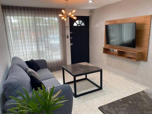 Modern Luxury 2 Bedroom Apartment Merida North