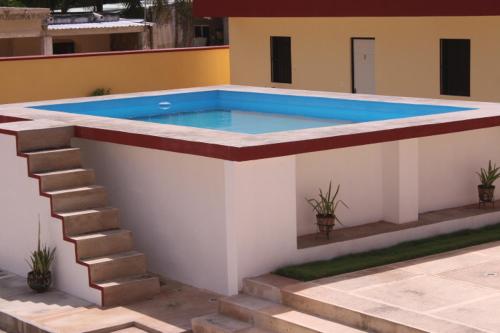 Hotel La Piramide Izamal in ลาสซินโก กาเยส