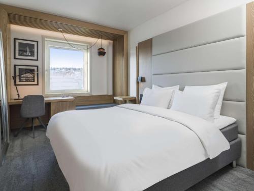 Standard Room image 2
